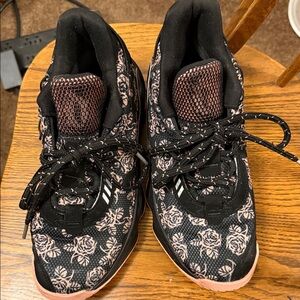 DME RoseCity men size 8 unisex women size would be 9 to 9 1/2